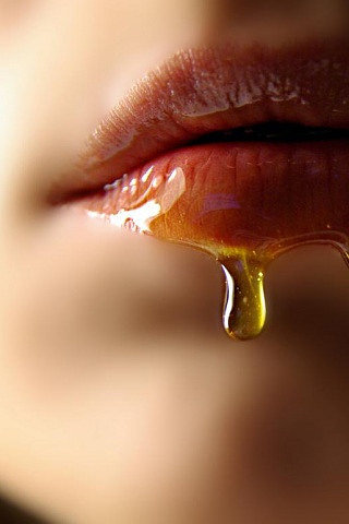 Lips of Honey iPhone Wallpaper