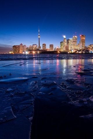 Icey Toronto iPhone Wallpaper