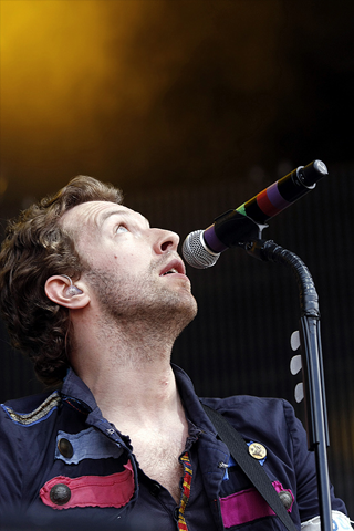 Coldplay - Chris Martin iPhone Wallpaper
