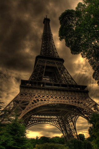 Eiffel Tower iPhone Wallpaper